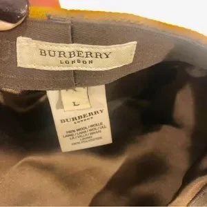Burberry | Accessories | Authentic Burberry Goldcamel Wool  display picture 2